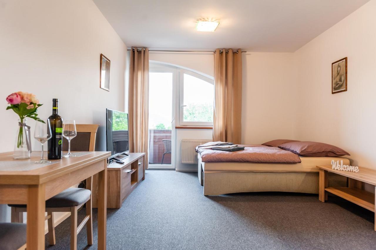 Apartmany Summit Bešeňová Exteriör bild
