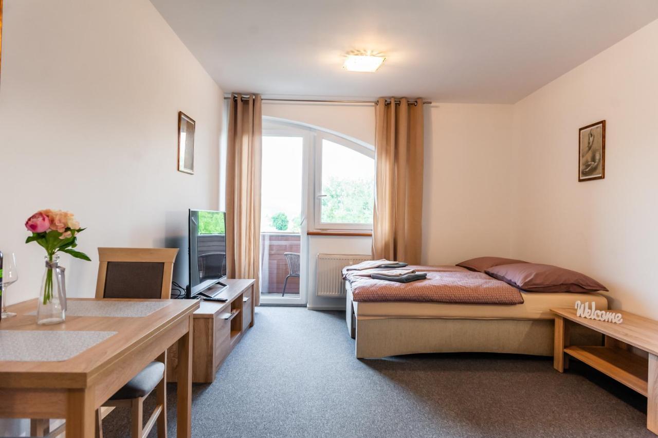 Apartmany Summit Bešeňová Exteriör bild