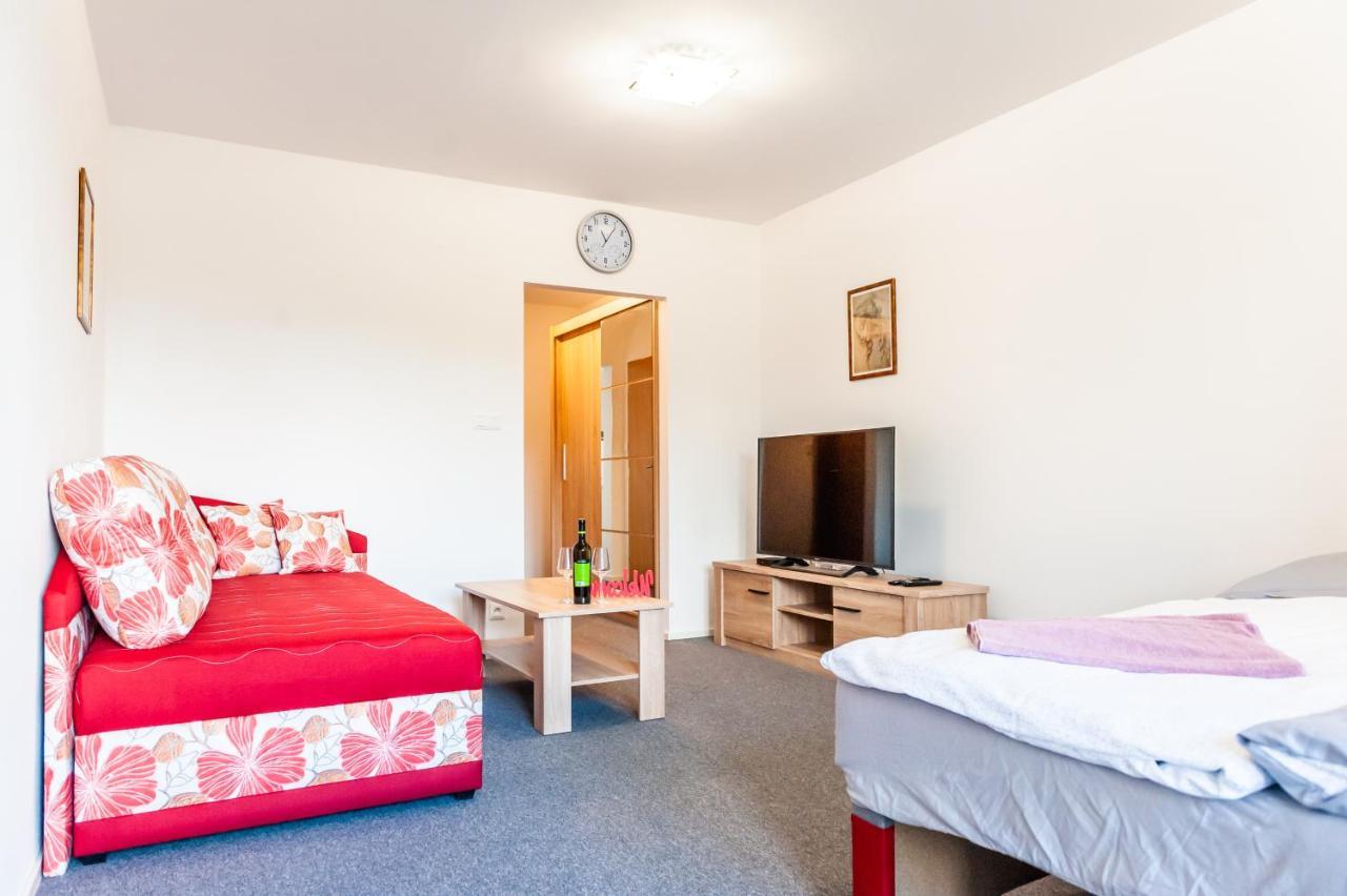 Apartmany Summit Bešeňová Exteriör bild